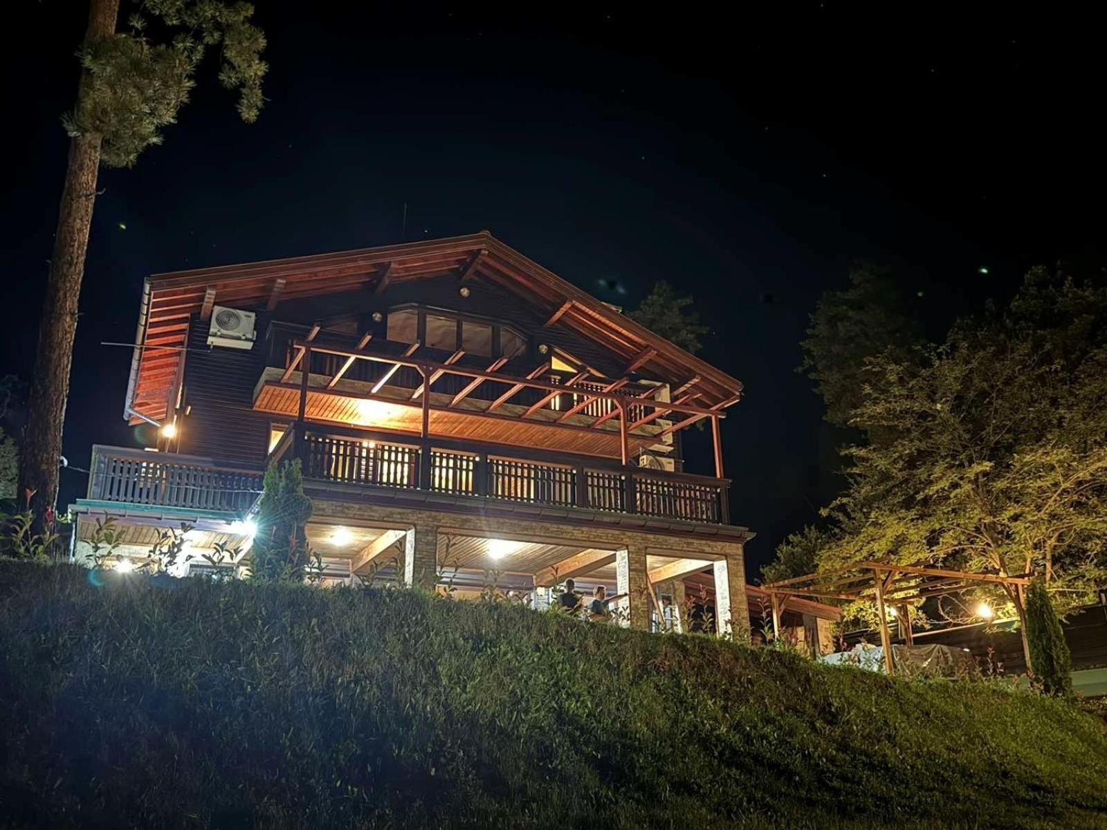 Villa Iskar Lake Residence By Bookvillabg Shtarkelovo Gnezdo Exterior photo